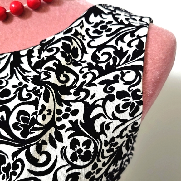 Pronto Moda J & M black and white flocked mini dress, size Small. - Picture 5 of 11